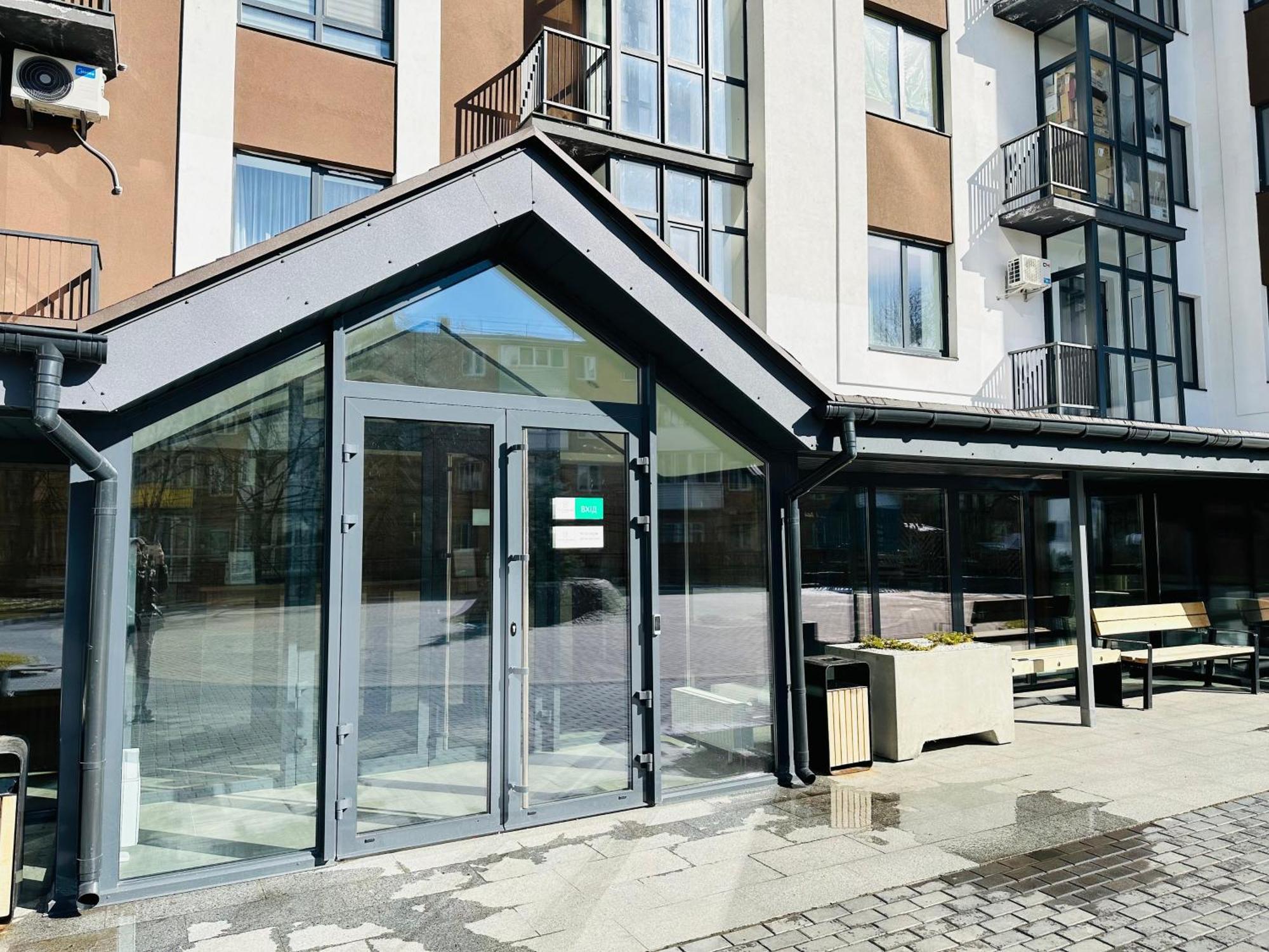 Designer Apartments In The City Center Riwne Exterior foto